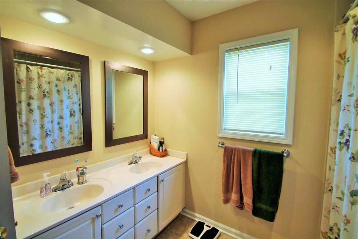 15058 Beacon Ridge Drive Seneca, SC 29678 - Photo 10 of 16 Gallery Image 10