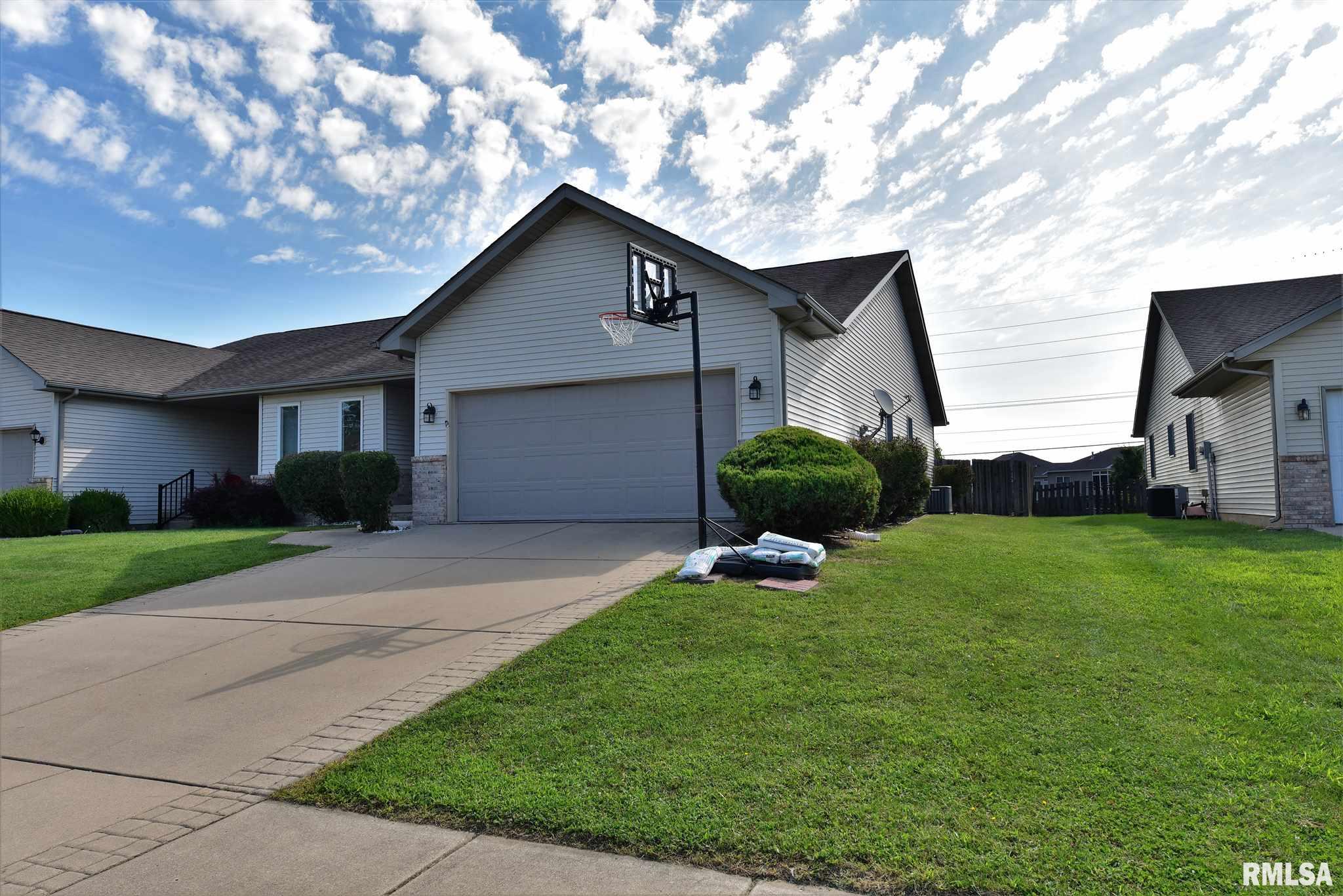 6322 Hayley Court Springfield, IL 62712 - Photo 1 of 32