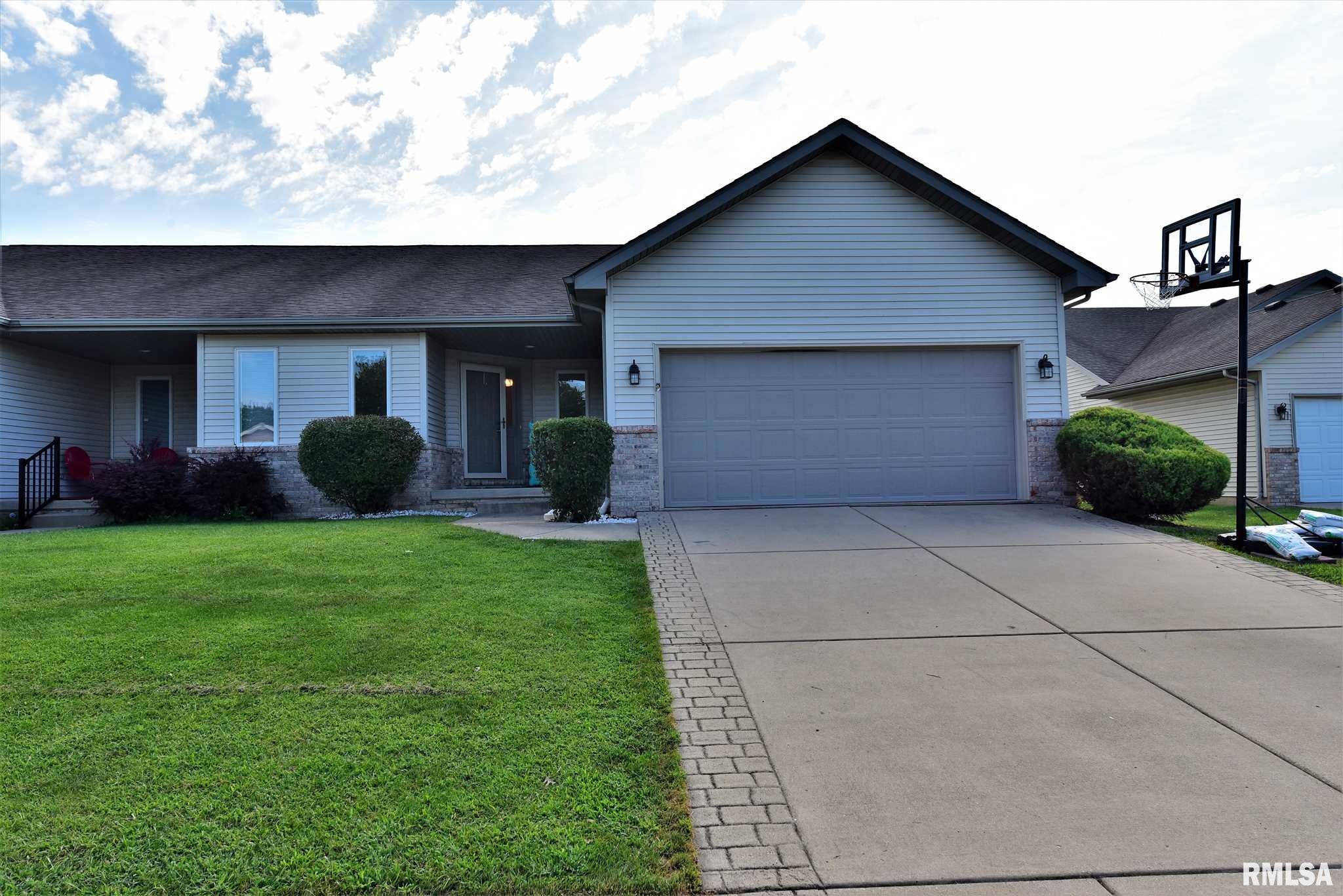 6322 Hayley Court Springfield, IL 62712 - Photo 2 of 32
