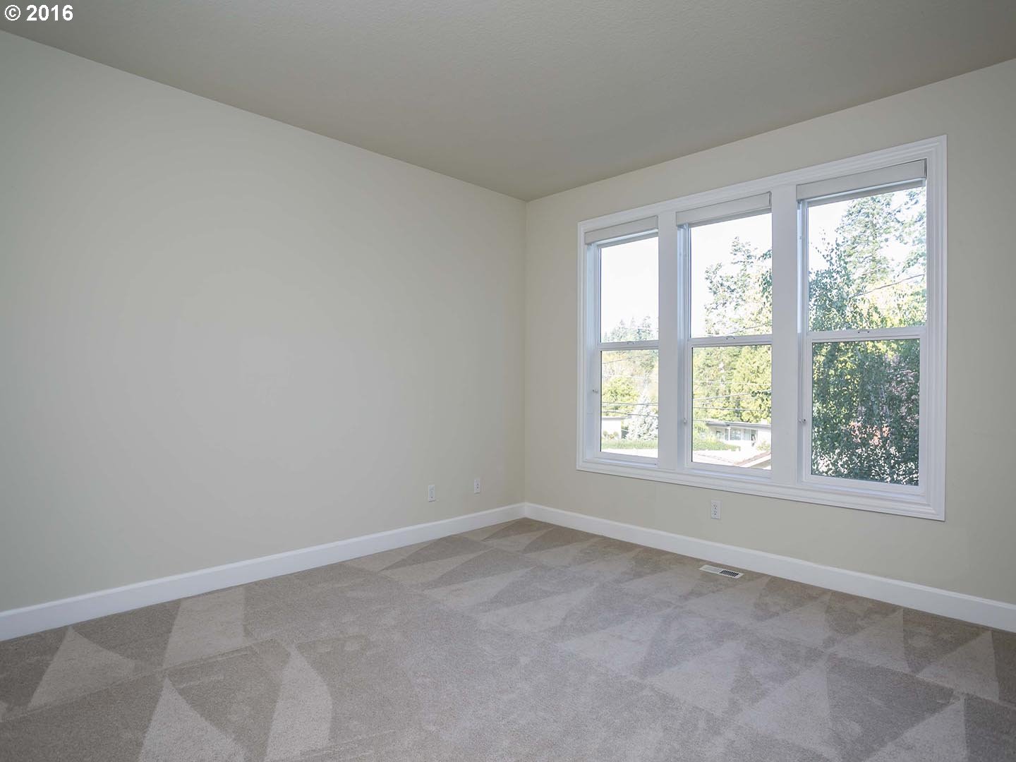 6711 Southwest Amber Lane Portland, OR 97225 - Photo 13 of 31 Den/Office