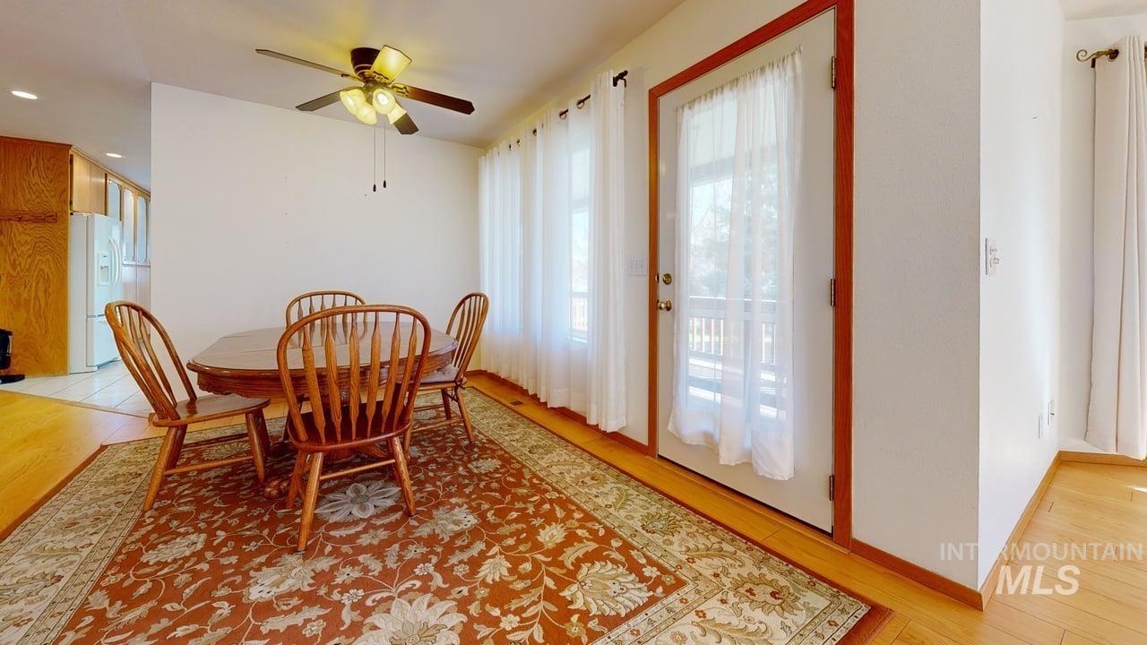 2794 9th Avenue Clarkston, WA 99403 - Photo 9 of 34 Dining area with light wood-style floors, ceiling fan, and recessed lighting