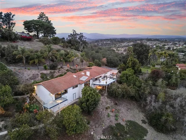 $1,075,000 | 5088 San Jacinto Circle West, Fallbrook, CA 92028