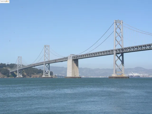 a view of entryway and hall