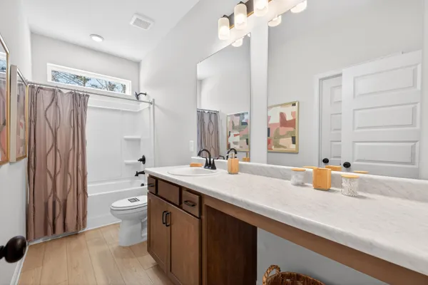 $432,205 | 8175 Harbour Chase Loop, Ooltewah, TN 37363