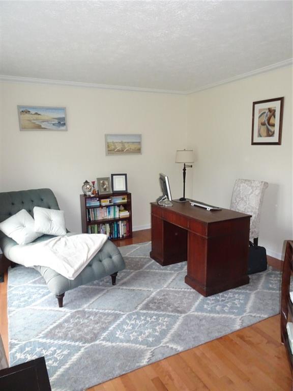 318 Byron Road Pittsburgh, PA 15237 - Photo 8 of 19 first floor home office