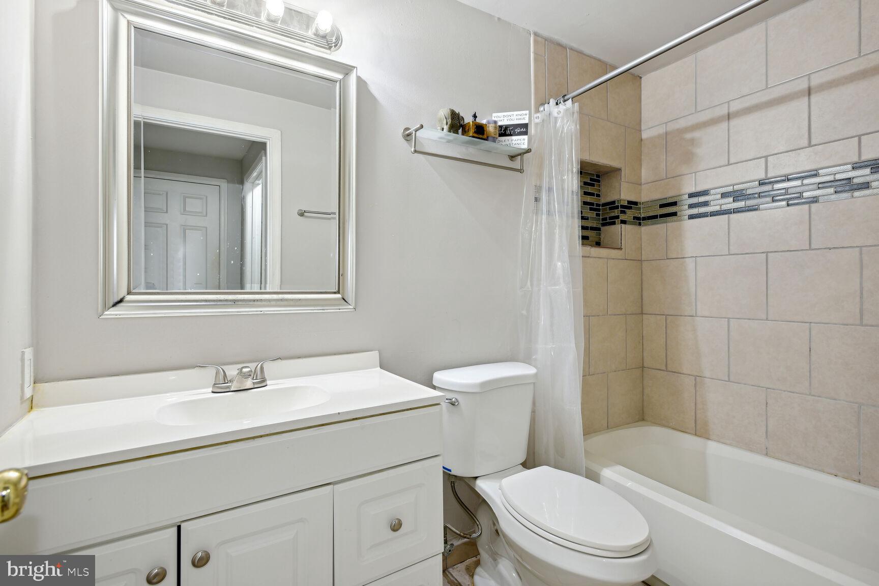43862 Laburnum Square Ashburn, VA 20147 - Photo 17 of 27 Full Bath on Lower Level