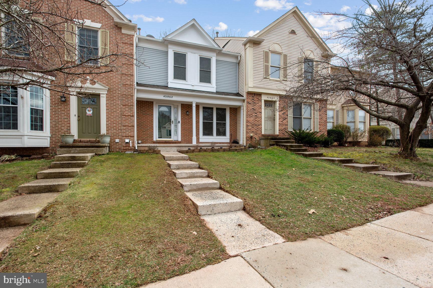 43862 Laburnum Square Ashburn, VA 20147 - Photo 21 of 27 Exterior Front
