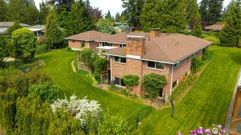 $1,285,000 | 19416 84th Avenue West, Edmonds, WA 98026