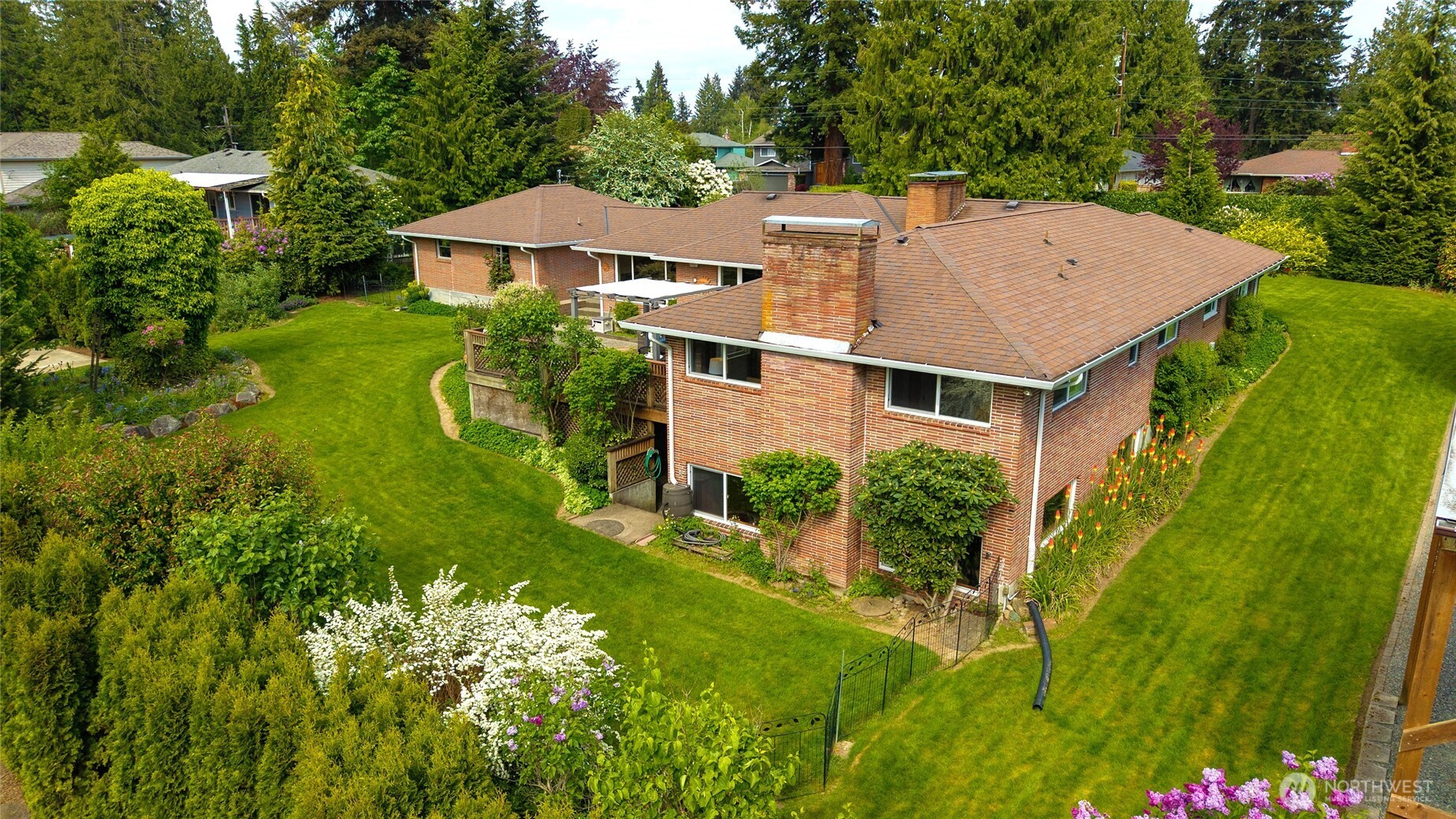 19416 84th Avenue West Edmonds, WA 98026 - Photo 31 of 36