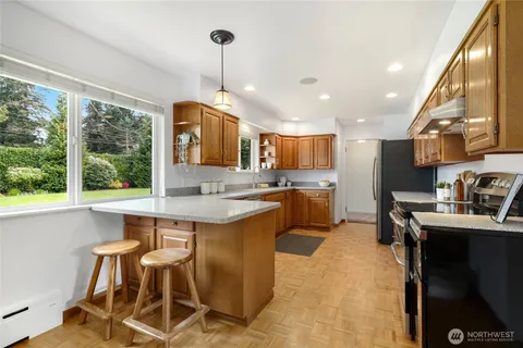 $1,285,000 | 19416 84th Avenue West, Edmonds, WA 98026