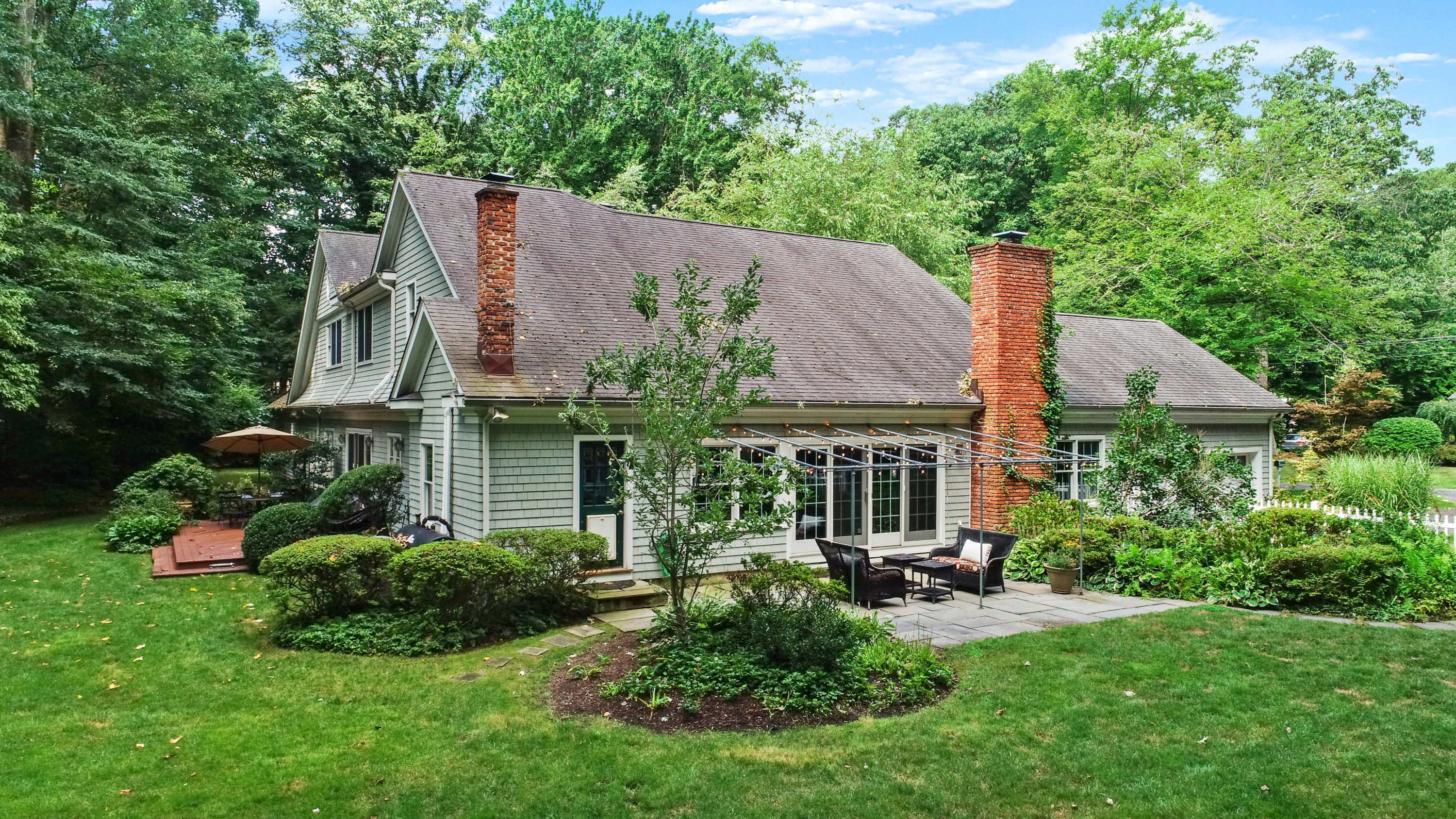 5 Stony Brook Road South Darien, CT 06820 - Photo 24 of 27 front view of house with a yard