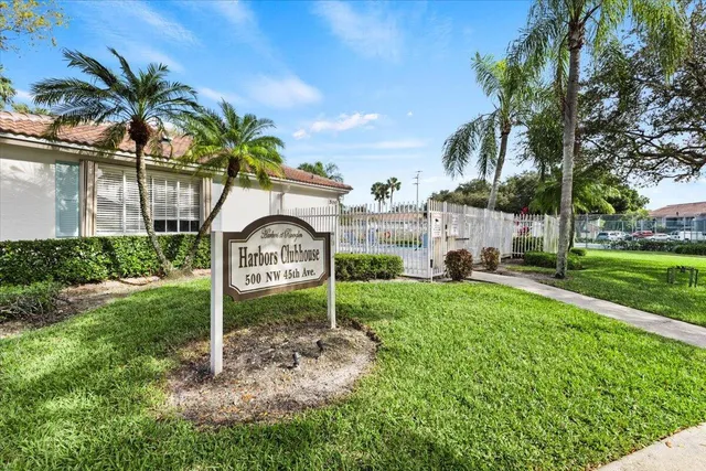 $3,495 | 4546 Northwest 7th Place, Deerfield Beach, FL 33442