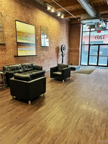 $1,895 | 1209 Washington Avenue, Unit 818, St. Louis, MO 63103