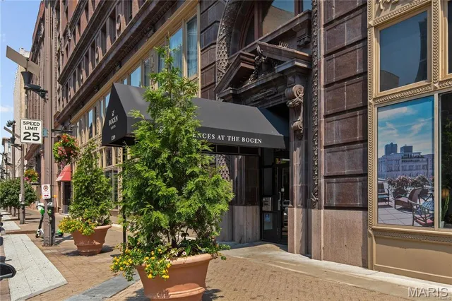 $1,895 | 1209 Washington Avenue, Unit 818, St. Louis, MO 63103