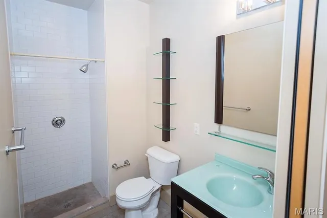 $1,895 | 1209 Washington Avenue, Unit 818, St. Louis, MO 63103