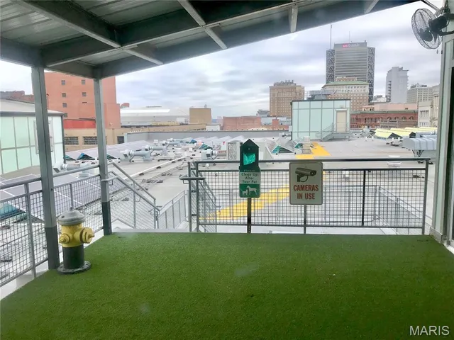 $1,895 | 1209 Washington Avenue, Unit 818, St. Louis, MO 63103