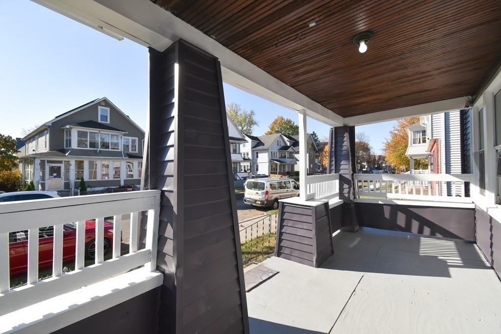 116-118 Johnson Street Springfield, MA 01108 - Photo 4 of 32