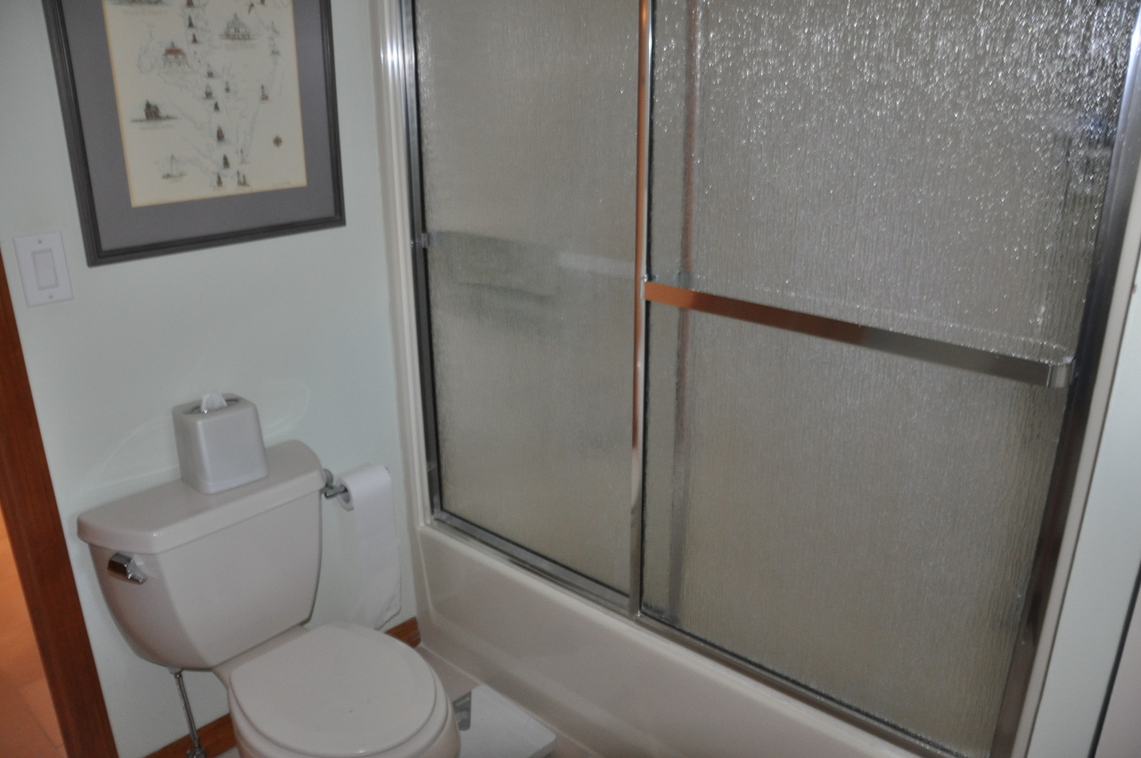 22 Osprey Road Key Largo, FL 33037 - Photo 11 of 19 Master Bath