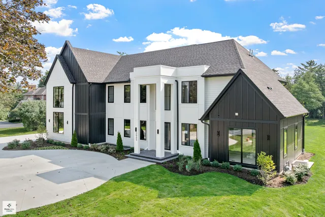 $2,849,000 | 3005 Highland Road, Northbrook, IL 60062