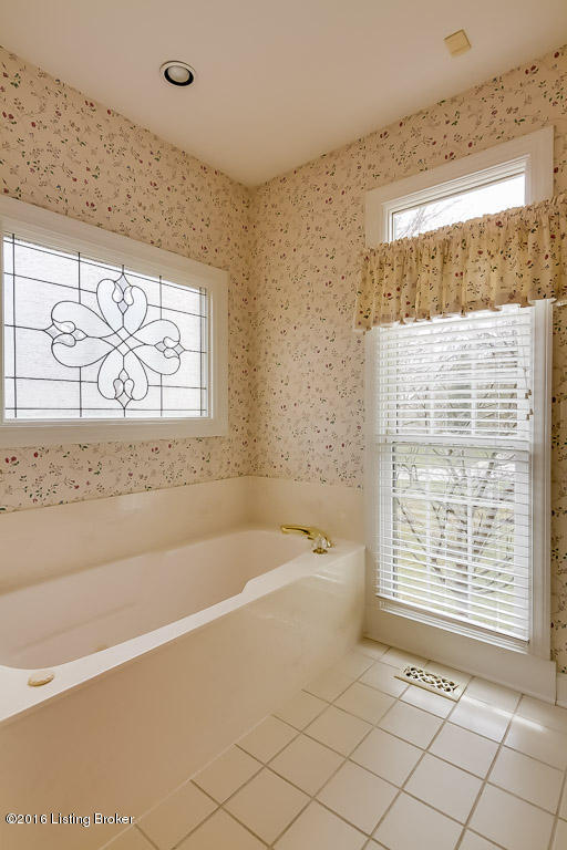205 Ash Run Road Louisville, KY 40245 - Photo 27 of 65 0051