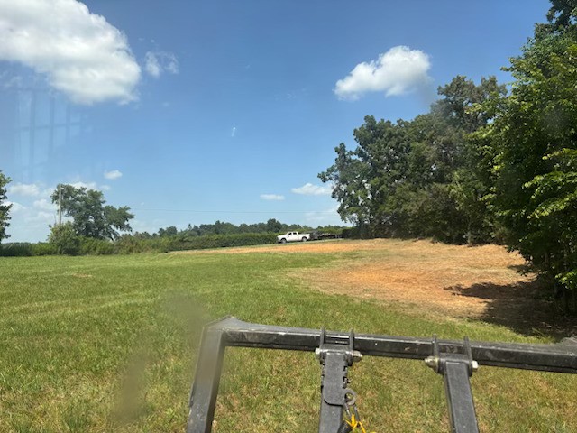 125 Floyd Graves Road Westmoreland, TN 37186 - Photo 2 of 5