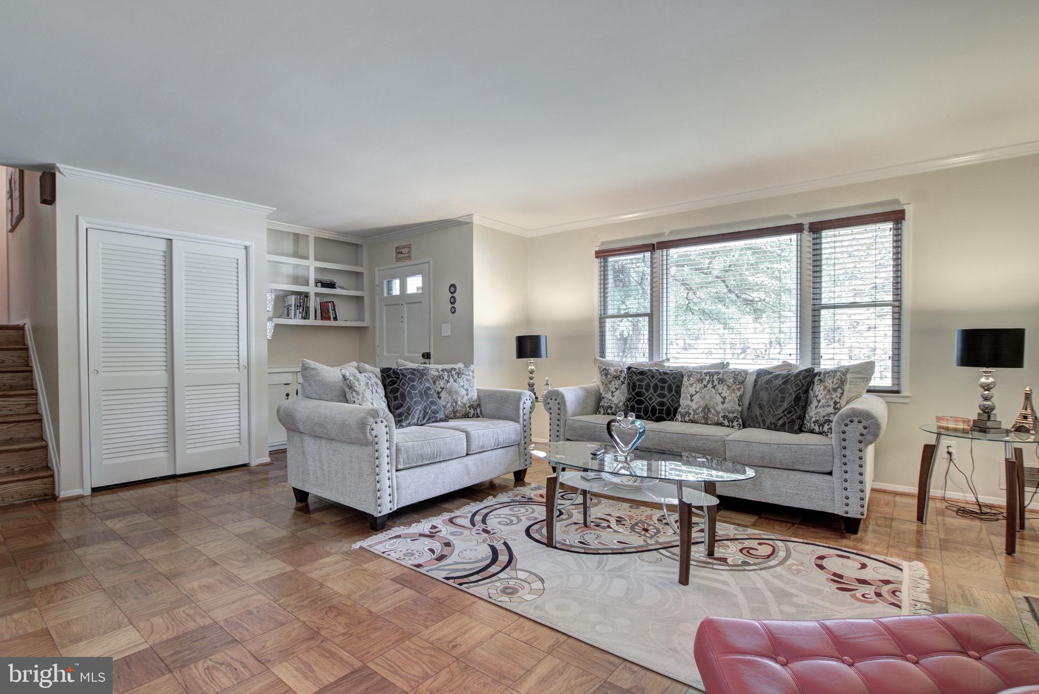 7617 Elgar Street Springfield, VA 22151 - Photo 5 of 44 Gallery Image 5