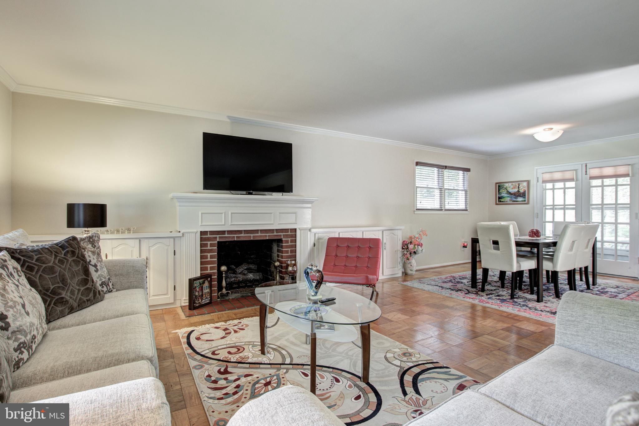 7617 Elgar Street Springfield, VA 22151 - Photo 6 of 44 Gallery Image 6
