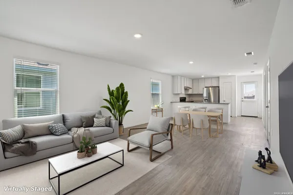 $210,000 | 11819 Fading Way, Von Ormy, TX 78073