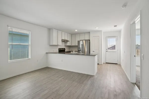 $210,000 | 11819 Fading Way, Von Ormy, TX 78073