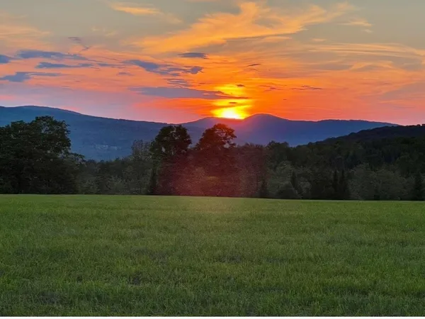 $595,000 | 248 Airport Road, Lyndon, VT 05851