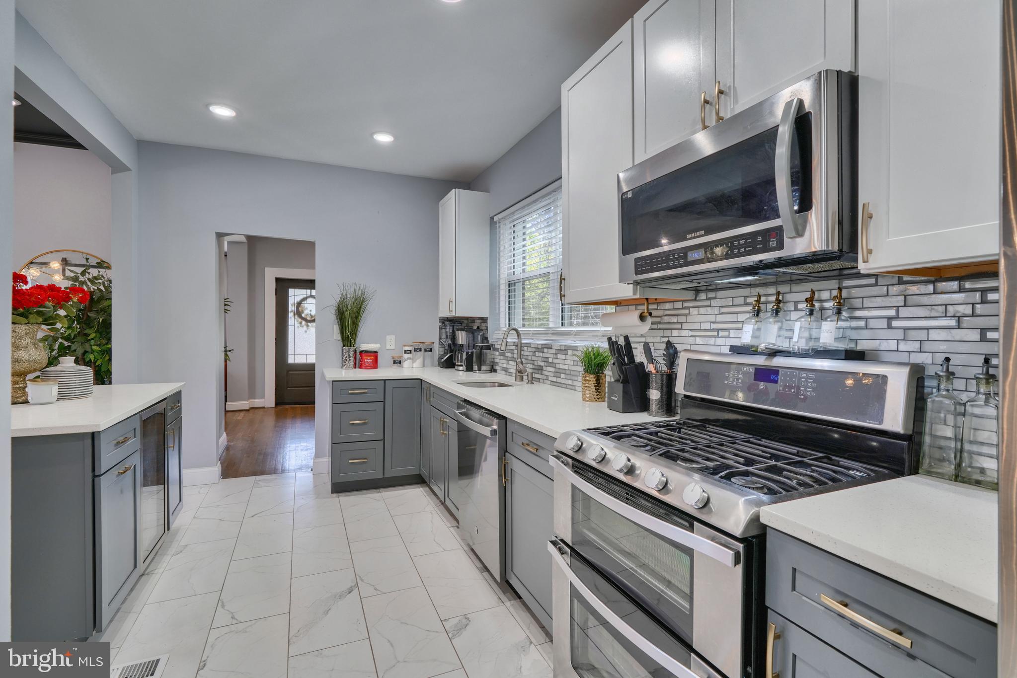 3901 Biddison Lane Baltimore, MD 21206 - Photo 12 of 42