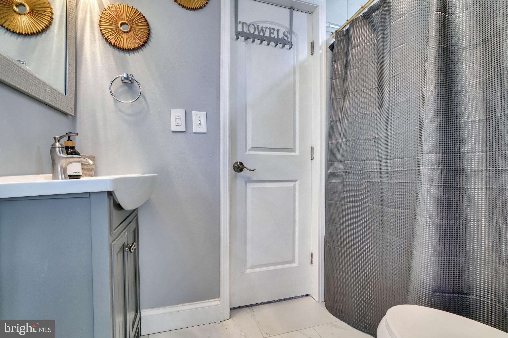 3901 Biddison Lane Baltimore, MD 21206 - Photo 17 of 42