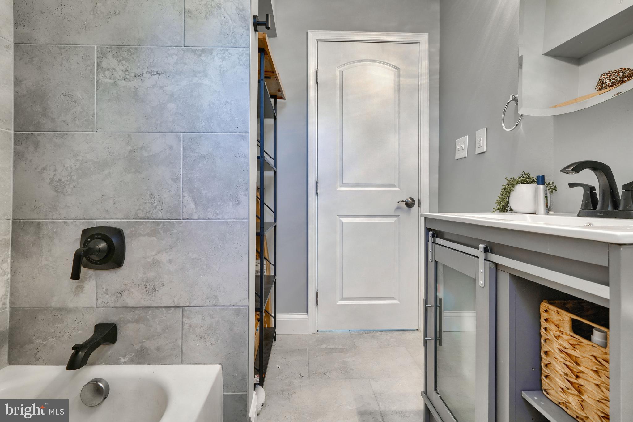 3901 Biddison Lane Baltimore, MD 21206 - Photo 23 of 42