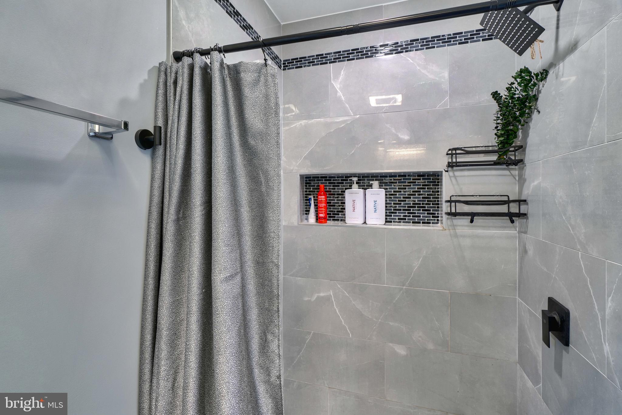 3901 Biddison Lane Baltimore, MD 21206 - Photo 26 of 42