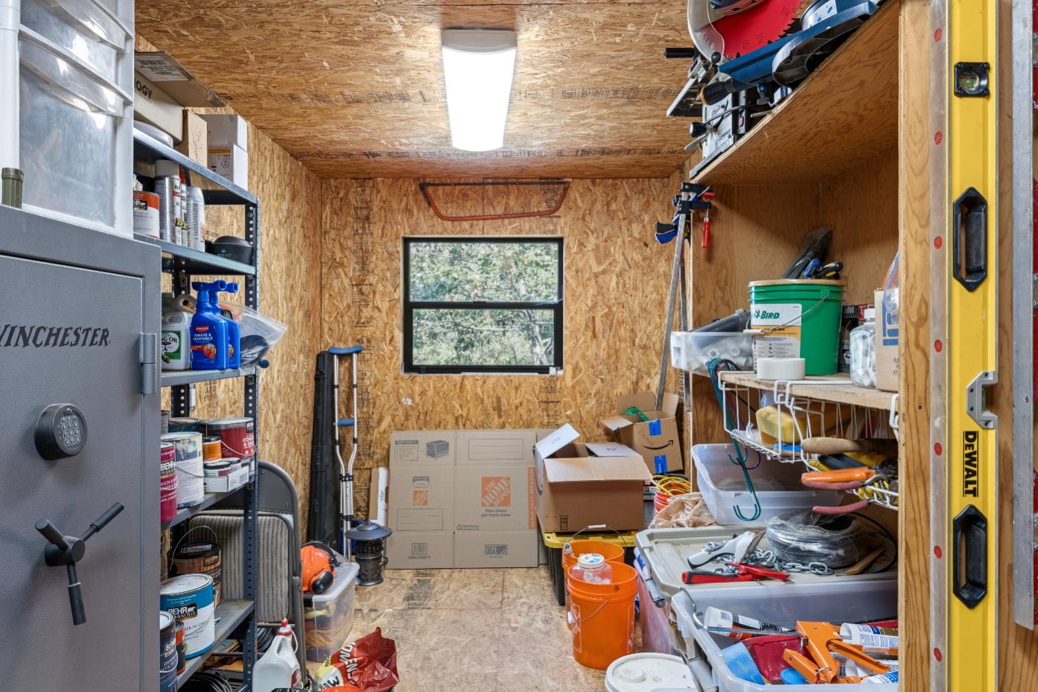 455 Westlake Road Auburn, CA 95602 - Photo 35 of 63 Shed/room next to the garage.