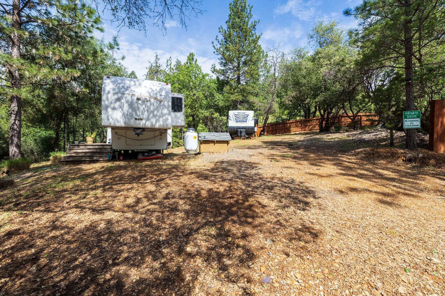 455 Westlake Road Auburn, CA 95602 - Photo 4 of 63