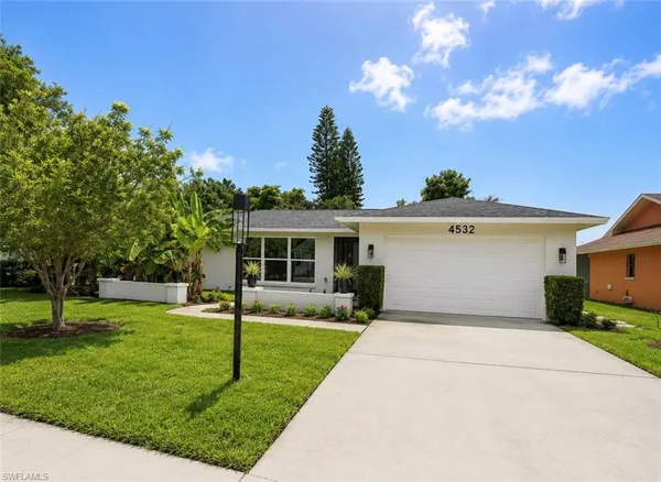 $4,700 | 4532 Beechwood Lake Drive, Naples, FL 34112