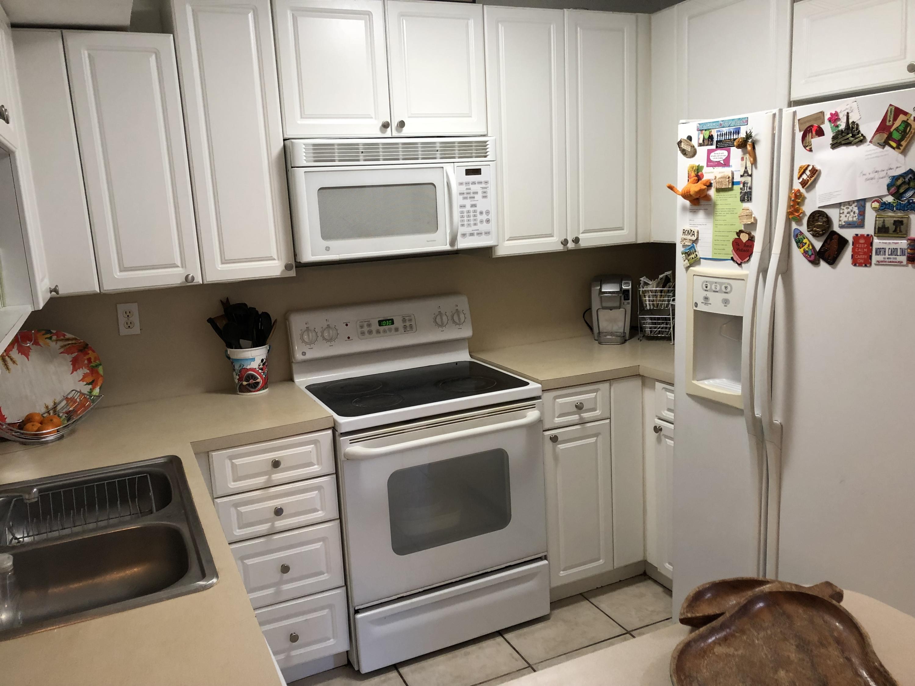 8177 Thames Boulevard, Unit D Boca Raton, FL 33433 - Photo 3 of 18 IMG_2598