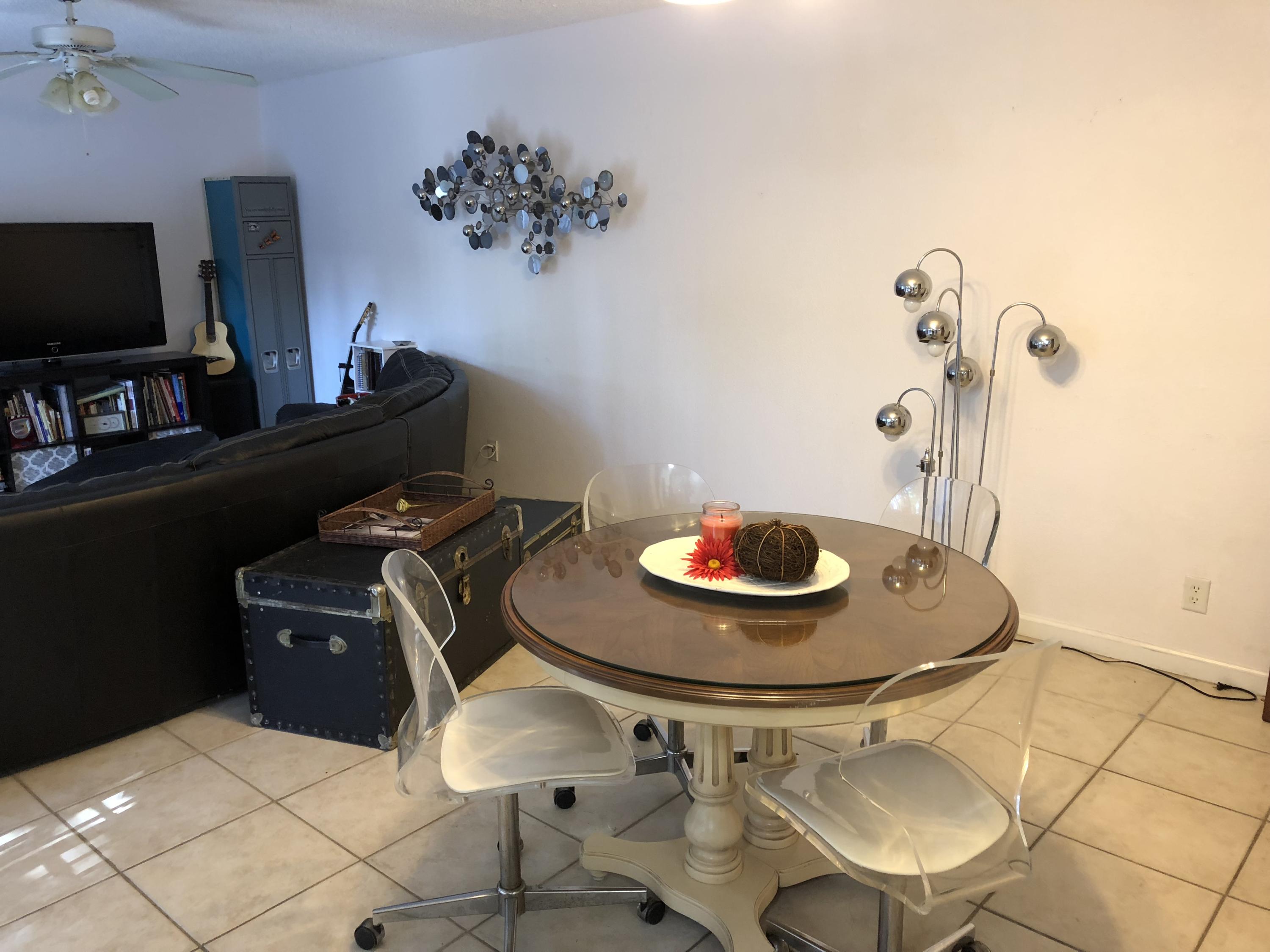 8177 Thames Boulevard, Unit D Boca Raton, FL 33433 - Photo 6 of 18 IMG_2600