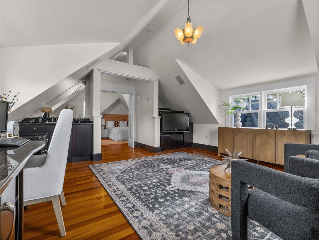 4 Middlesex Street Wellesley, MA 02482 - Photo 15 of 22