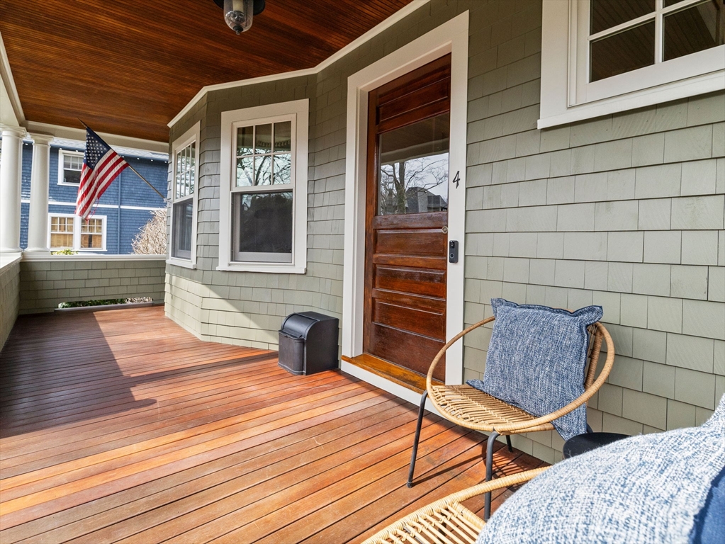 4 Middlesex Street Wellesley, MA 02482 - Photo 2 of 22