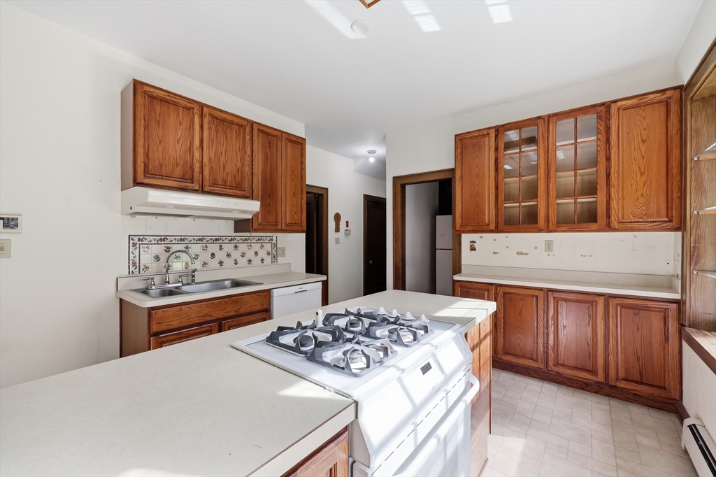 303 East State Street Granby, MA 01033 - Photo 9 of 41