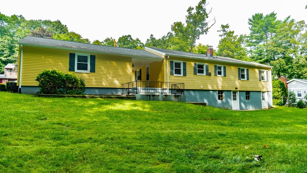 170 Shaker Road Westfield, MA 01085 - Photo 6 of 23 Gallery Image 6