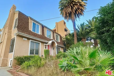 $4,300 | 6551 Franklin Avenue, Los Angeles, CA 90028