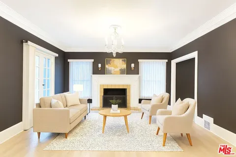 $4,300 | 6551 Franklin Avenue, Los Angeles, CA 90028