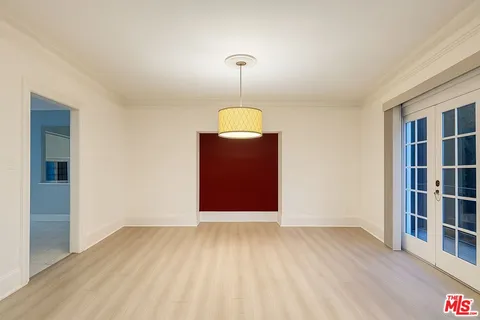 $4,300 | 6551 Franklin Avenue, Los Angeles, CA 90028