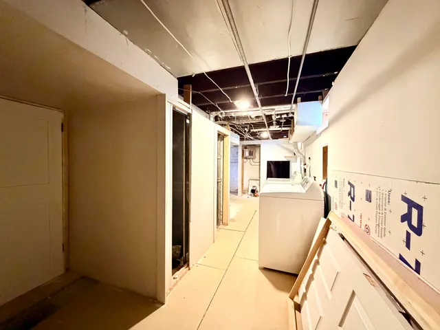 $189,900 | 2017 South 97th Street, West Allis, WI 53227