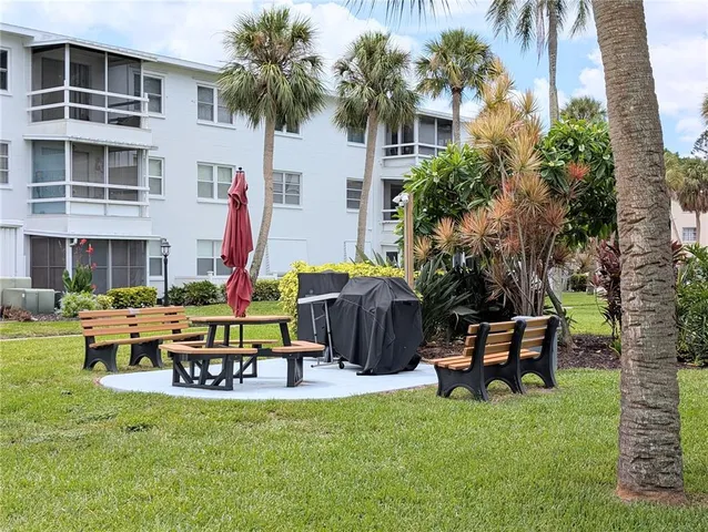 $99,000 | 2453 Flamingo Boulevard, Unit K33, Bradenton, FL 34207