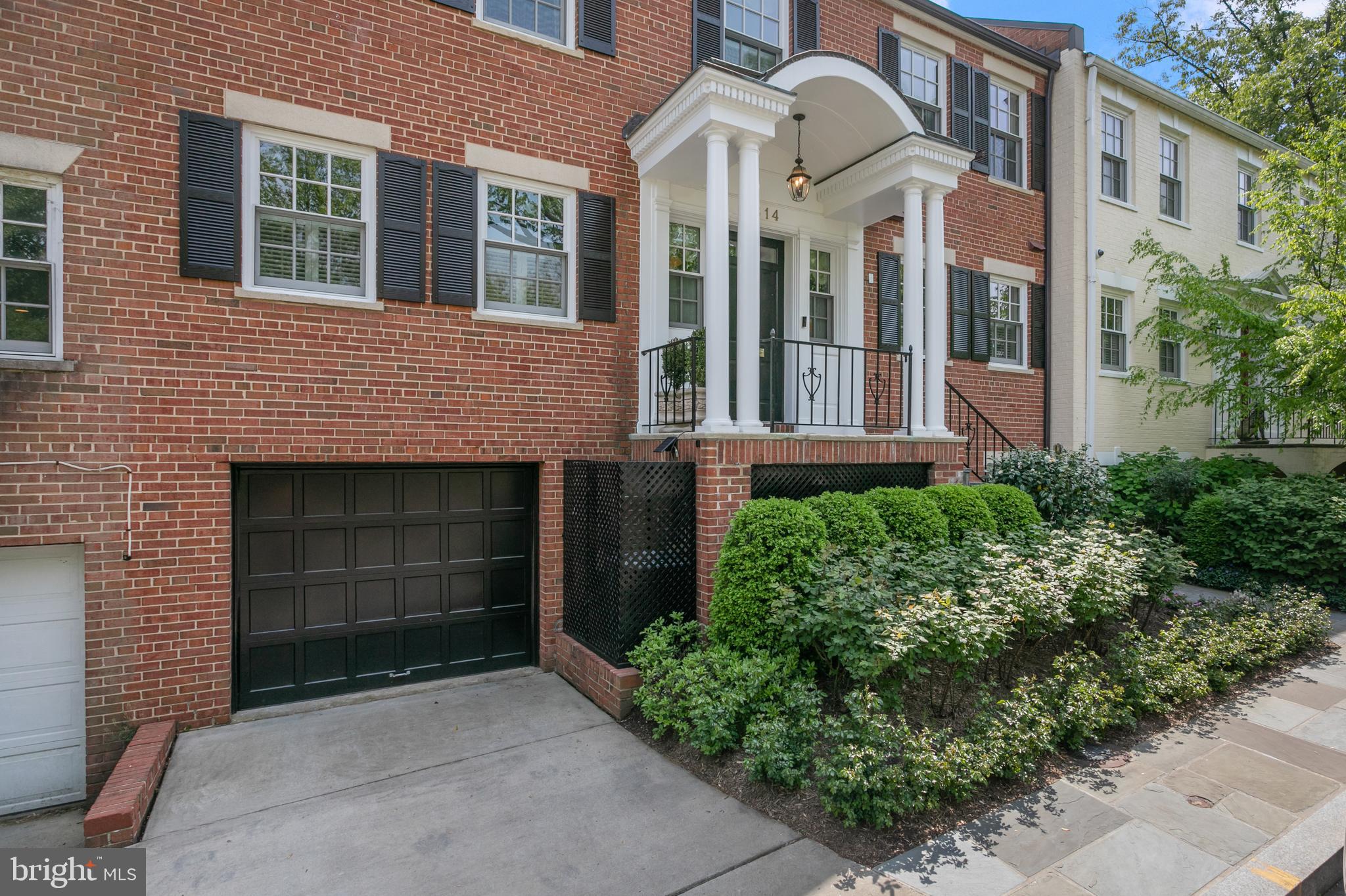 2814 R Street Northwest Washington, DC 20007 - Photo 3 of 46