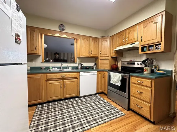 $324,500 | 34 Kathryn Drive, St. James, MO 65559